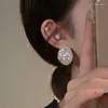 Pendientes de tuerca 2024 joyería de moda de Metal para mujer clásico ovalado estilo frío ligero de lujo elegante mujer al por mayor