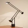 Bordslampor italienska Tizio Lamp Archimedes Principle Designspak för studierummet sovrum sovrum el kreativ belysning dekor330g