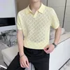 Mens Slim Fit V-hals Hollow Sticked Polo Shirt With Lapel Mens Short Sleeved Golf Shirt T-shirt för män Camiseta Masculina 240130