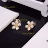 Stud 2024 Boucles d'oreilles de marque de mode Clous d'oreilles de haute qualité Boucle d'oreille de luxe de luxe Classique Bijoux en perles d'or pour femmes Cadeaux de mariage Cadeaux de fête Bijoux Brincos