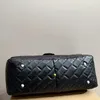 maxi väskor högkvalitativ designer väska diamantgitter crossbody pås axel väska luxurys handväskor hobo väskor jumbopurs designer kvinnor väska flap handväska 231215