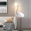 Lampy podłogowe Nordic Minimalistyczna sztuka Flamingo Szklany szklany Lampa LED Lampa podłogowa salon Dekor DECA SOFA SOFA STATY STADY ŚWIĘTA SYPIALNIE Lampka nocna YQ240130