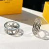 Guldsmyckesdesigner Fends Rings Nisch Design Lätt lyxig temperamentfingerring har medeltida struktur enkel diamantutsmyckning för kvinnor