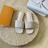 Luxe Designer klassieke Casual Schoenen Loafers Dames REVIVAL reliëf Sandalen heren lakleer Sandale mule tazz Slipper platte Hak Slide DHgate afdrukken Slippers