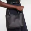 2023 NOVO A ROW BACO DE CAPARO DE COURO TOTO CASUAL Mão de mão One ombro Bag Classic Tote Bag Classic