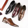 Chaussures habillées 2024 Business Men's Cuir Gentleman Trois Connecteurs Jour Casual