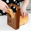 Bakningsverktyg Ankomstbrödskivor Toast Cutter Cutting Slicing Guide Rack och konditorisillbehör Tillbehör