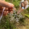 Schmuck 63*52mm Personalisierte Schneeflockenfoto Ornament Custom Bild Anhänger Ribbon Weihnachtsgeschenkbaum Dekorationen Winter Liebesgedenk