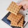 テーブルマット飲料用の創造的な木製のクッキーシェイプコースターサーマル断熱ノンスリップマット実践ティーボウル小さなプレート