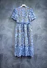 10026 XXL 2024 Robe de piste Printemps Eté Robe Col rond Manches courtes Bleu Marque Même Style Robe Femme Mode Haute Qualité LT