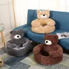 Super Soft Dog Bed Cute Winter Warm Bear Hug Cat Sleeping Mat Semi-stängd valp Kattunge Plush Nest Cushion Dog Soffa Pet Supplies 240123