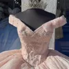 Robe Quinceanera rose clair scintillante, robe de bal avec des Appliques en dentelle, perles et paillettes, jupe bouffante, douce 16 ans, 2024