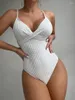 Kvinnors badkläder ett stycke baddräkt Kvinnor Halter V Neck Cross White Tummy Control 2024 Holiday Backless Beach Bathing Suit Monokini