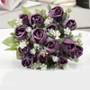 Kwiaty dekoracyjne Realistyczne fałszywe róże Znakomita sztuczna symulacja bukietu róża kwiatowy dla niechętnej wielofunkcyjnej dekoracji