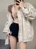 سترات نسائية Qweek Y2K رمادي Windbreaker Women Fashion الأزياء الضخمة الضخمة Zip up Outerwear Female Streetwear Harajuku Retro Coat