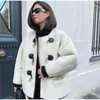 Giacca da donna in peluche di cashmere finto pelliccia donna inverno elegante addensato cappotto con bottoni in corno chic capispalla casual da donna con O collo integrato delicato