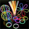 Dekoracja imprezowa 10-50pcs Glow Sticks Fluorescencja Świeciła w ciemnych bransoletach Naszyjnik Kolorowe neonowe światła wystrój świąteczny