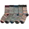 Chaussettes hommes hiver 5 noël Mans épais mode chaud Socken coloré laine Fine rétro motif chaussette 240129