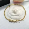 Pulsera elegante Diseñador para mujer Cadena Pulseras de boda Brazalete dorado plateado Chapado en oro Joyería de lujo Cadenas de pulsera Fiesta de damas