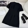 2024SS Femmes robes de créatrice robe mode Fashion Hothinestone Boutons Multi-Pocket Shirts Robes à manches courtes Couleur solide Mini robe