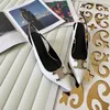 Triumphal Arch Dress Shoes Slingback Heels Designer Sandaler Kitten Hälar Sandaler Kvinnor Classic Silver High Heels Ladies Sexig bröllopsfestklänningskor Sandaler