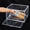 完全に透明な収納シューズボックスは、蓋のハンドバッグと靴で積み重ねることができますキャビネットの粉塵防止と湿気240130