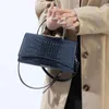 Torby wieczorowe kontrastuje torebkę węża skóry Mała kwadratowa torba 2024 Crossbody Crossbody Wszechstronne kobiety