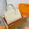 Vendi borse di lusso di alta qualità borsa da donna firmata borsa a tracolla con lettera L borsa a tracolla in pelle borsa 231015