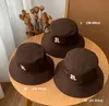 Szerokie brzegowe czapki 2024 HATS BRIM HATS HATS HATS HATS KAŻDEGO GŁÓWNE BAWEGO BAWECZNE KACKA KAŻDEK KAŻDEK KOBIET DUŻY Bob Four Seasons Fisherman Kapelusz List Outdoors Sun Hat