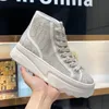 مصمم أحذية غير رسمية لعام 1977 أعلى قماش طباعة Lplatform Fashion Lace Up Outdoor Sneakers