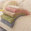 Stol täcker mjuk vinterplysch soffa kudde icke-halk enkel modern fyra säsonger universal bomulls sammet täckning