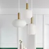 Lampade a sospensione Luci in vetro nordico LED Retro Sala da pranzo Camera da letto Paralume singolo sospeso minimalista bianco latte E27