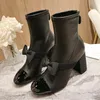 Designer de luxo Bowtie Sapatos de salto alto mulheres botas redondas em malha preta branca botina femme doce festa de casamento