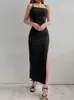 Sexig svart lång bodycon klänning kvinnor sommar ärmlös svartlös halter hals spaghetti rem klänningar hög split vestidos 240124