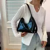 Sacs de soirée Sac pour femmes Sac en cuir verni Fourre-tout polyvalent Mode Sac à bandoulière Hobo Girl Marque Designer Zipper Petits sacs à main