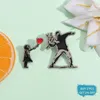 Brosches Banksy Art Emamel Pin Flower Thrower Girl With Balloon Hoppas alltid Brosch Lapel ryggsäck Badge Jewelry Gift till vänner