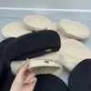 İlkbahar ve Sonbahar Yeni Mesh Beret Kadınlar Logosu Lüks Moda Tasarımcısı Bere Ressam Şapkası Kadın Tasarımcı Şapkaları