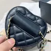 Mini bolsos cruzados en forma de corazón para mujer, bandoleras de moda, bolso de hombro pequeño