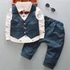 2024 Primavera Autunno Abbigliamento per bambini Ragazzi Vestito moda elegante Set per bambini Camicia di piccole e medie dimensioni Gilet Tre pezzi Marea