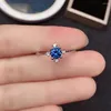 Anelli a grappolo Anello in argento con topazio moda per ragazza 5 mm naturale blu Londra 925 gioielli