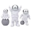 Obiekty dekoracyjne figurki 3PCS Figura astronauta akcja beeldje mini DIY Model Figures Speelgoed Home Decor Cute Set2231