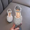 Ainyfu Kids Pearl Flats Sandals Girls Princess Rhinestone Partyals Childrens Leather Hollow Out Beach Shoes Size 21-36 240131