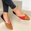 Sandálias femininas sapatos casuais moda plana cores misturadas senhoras mocassins apontou toe deslizamento feminino escritório