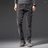 Pantaloni da uomo stile inglese casual gamba larga da uomo 2024 primavera estate business moda jeans comodi pantaloni di alta qualità