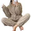 Pyjamas en tissu peluche doux pour femmes, ensemble d'hiver confortable avec col montant, texture épaisse et chaude, fermeture à glissière, vêtements de maison pour femmes