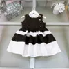 Modna spódnica dla niemowląt Summer splicing Design Girl Dress Rozmiar 110-160 Designer Designer Ubrania Złote przyciski