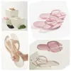 Tasarımcı Slaytlar Yaz Yüksek Kaliteli Kişilik Lady Slippers Açık Moda Konforlu Yumuşak Toldalı Sandal Banyo Banyosu Slip Slip Kapalı Eur 36-44