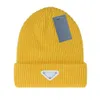 Nuevo Diseñador de gorros de lujo Invierno para hombres y mujeres Diseño de moda Gorros de punto Caída de lana Capunisex Gorro cálido P-9 F-16