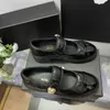 prom jurk buiten lopen casual mary jane schoenen vrouw kantoor mode loafers platform schoen man designer kanaal luxe rubberen trainer lederen schoen