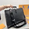 Klassisk läderhandväska Business Men's Laptop Bag Designer Men's Shoulder Portfölj Handväska Messenger Bag 3 Color Band Dust Bag